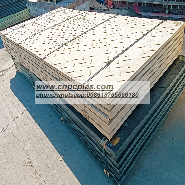 Sand Color 4500x2000 Anti- Slip Oil Drilling Rig Mats Heavy Duty Plastic Engineering Ground Protection Mats